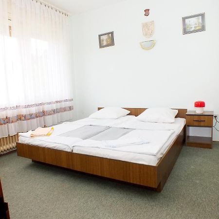 Biba Rooms Karlovac Eksteriør billede