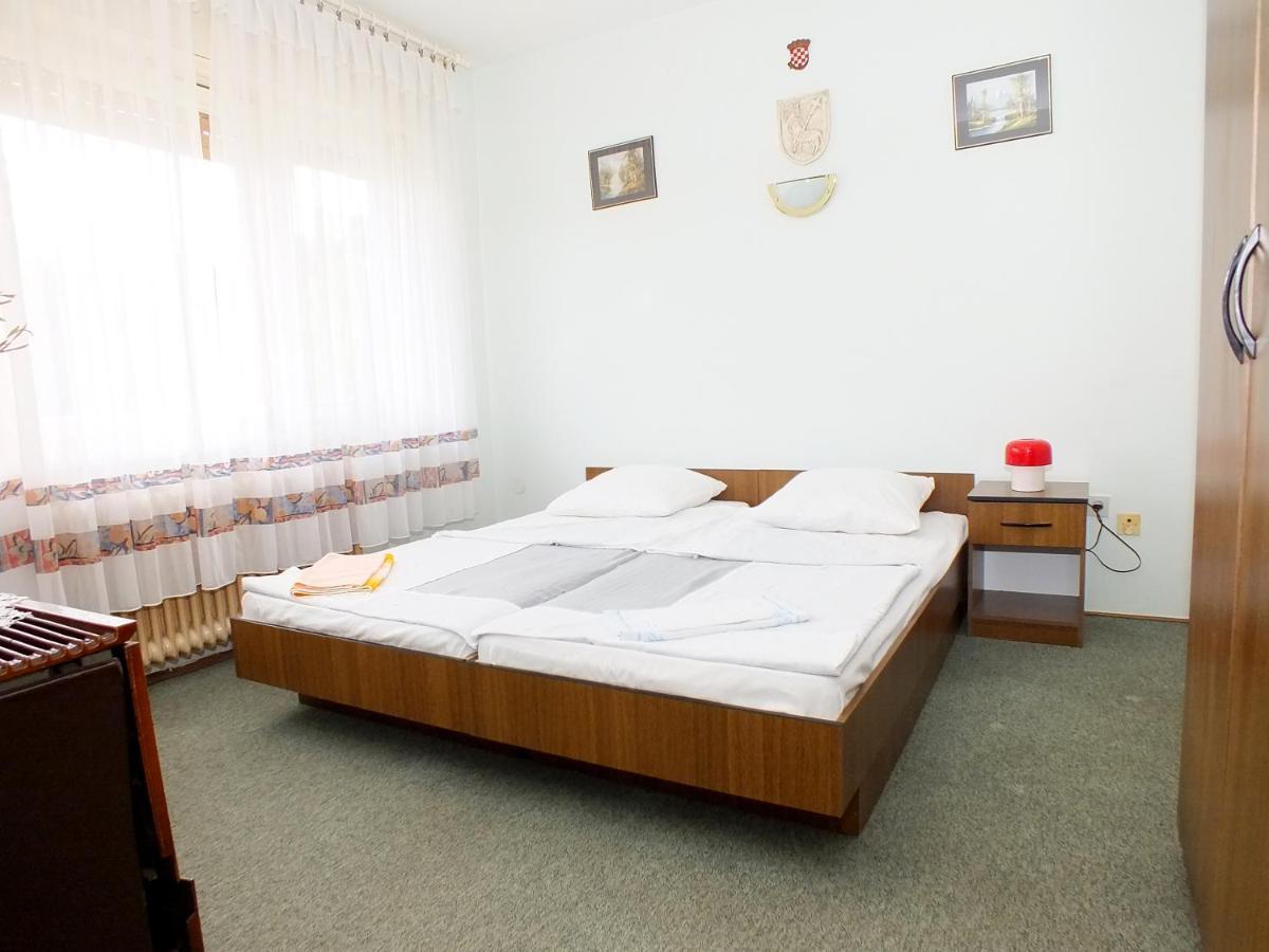 Biba Rooms Karlovac Eksteriør billede