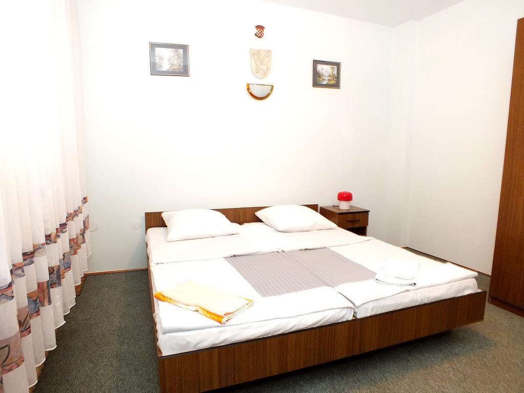 Biba Rooms Karlovac Eksteriør billede